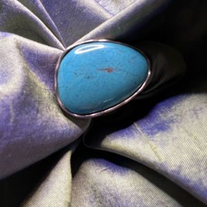 Silpada Sterling 925 Silver Tumbled
Turquoise Ring R2017 Sz 10.5